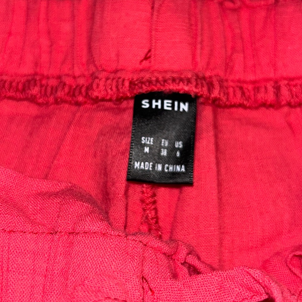 Shorts - Picture 3 of 3